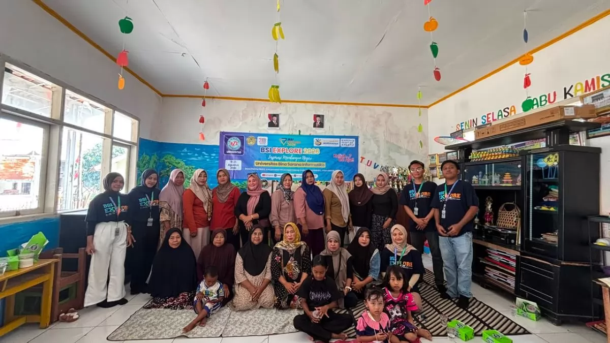 Tingkatkan Digitalisasi UMKM, Tim BSI Explore 2026 Adakan Pelatihan Pembuatan Serta Penggunaan QRIS di Desa Pantai Bakti