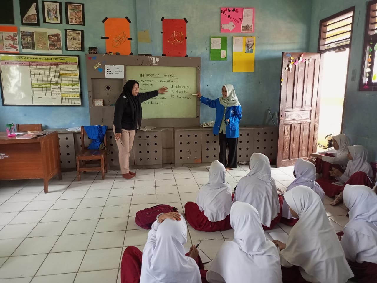 Program English Section Tim BSI Explore Desa Ketapang Tingkatkan Minat Belajar Bahasa Asing