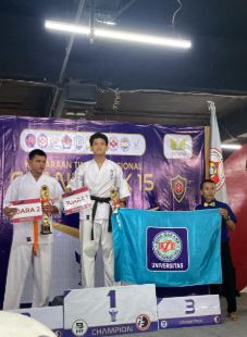 Mahasiswa UBSI Raih Juara 1 di Kejuaraan Nasional Kyokushin Karate ...