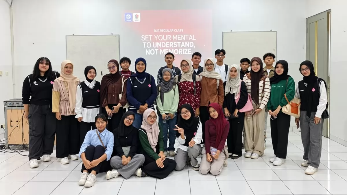 Rangkul Mahasiswa Baru, UKM Bahasa UBSI Tasikmalaya Gelar Kelas Reguler Bahasa Inggris