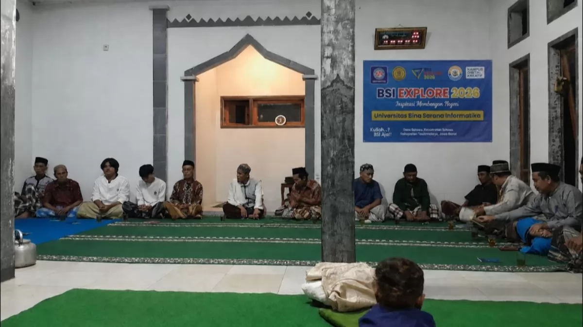 Tim BSI Explore 2026 UBSI Kampus Tasikmalaya Ikuti Pengajian  Rutin Bersama Masyarakat Desa Salawu