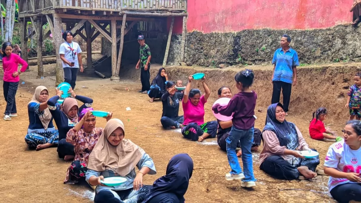 Semarak Pawai Kemerdekaan Kecamatan Salawu, Tim BSI Explore 2026 Turut Berpartisipasi