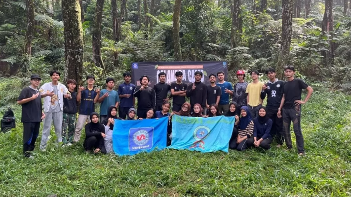 Menemukan Kebersamaan Dibalik Rindangnya Hutan