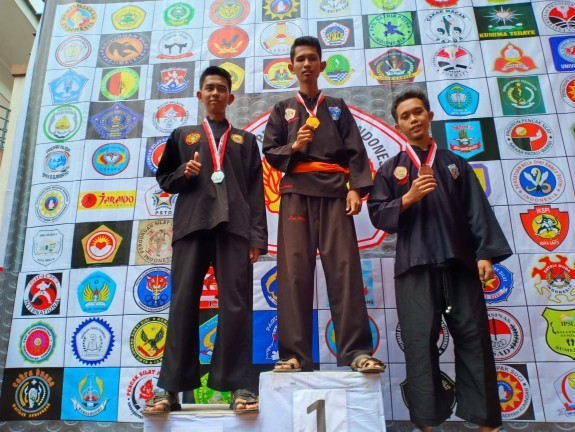 Atlet Silat UBSI Tasikmalaya Raih Perak di SLOC 2019