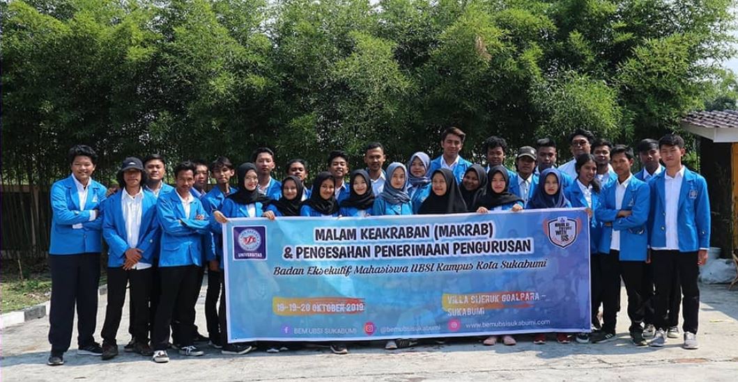 LATIHAN DASAR KEPEMEMPINAN MENYAMBUT PENGURUS BARU BEM UBSI KAMPUS SUKABUMI